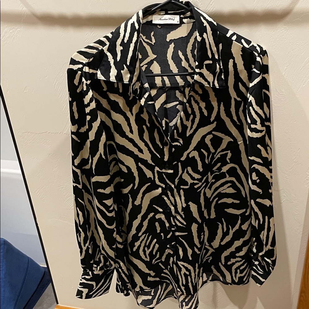 Chic Zebra Print Button-Up Blouse